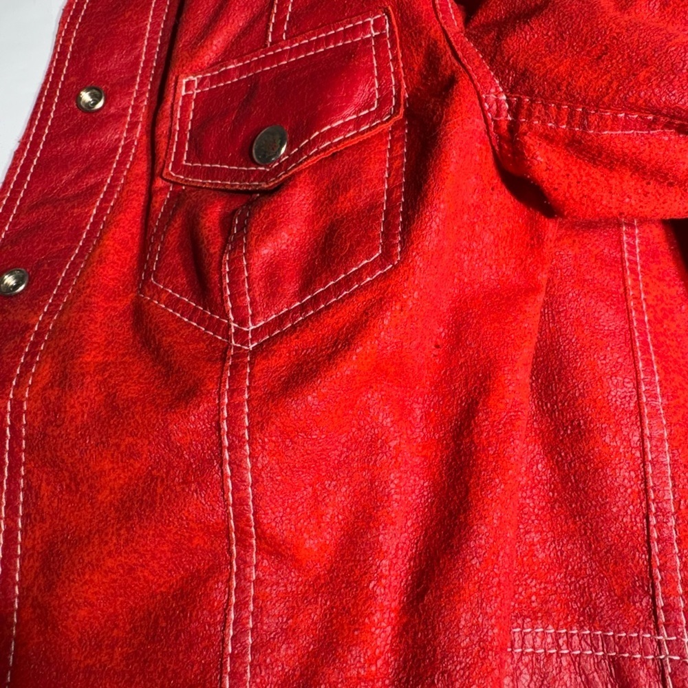 ✨ Vintage MOD Red Vinyl Jacket – Made in Taiwan ✨ - Picture 11 of 14